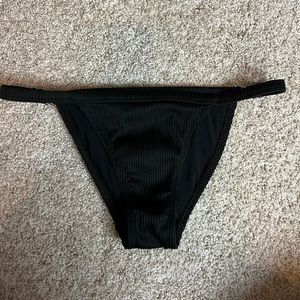 Ribbed black bikini bottom